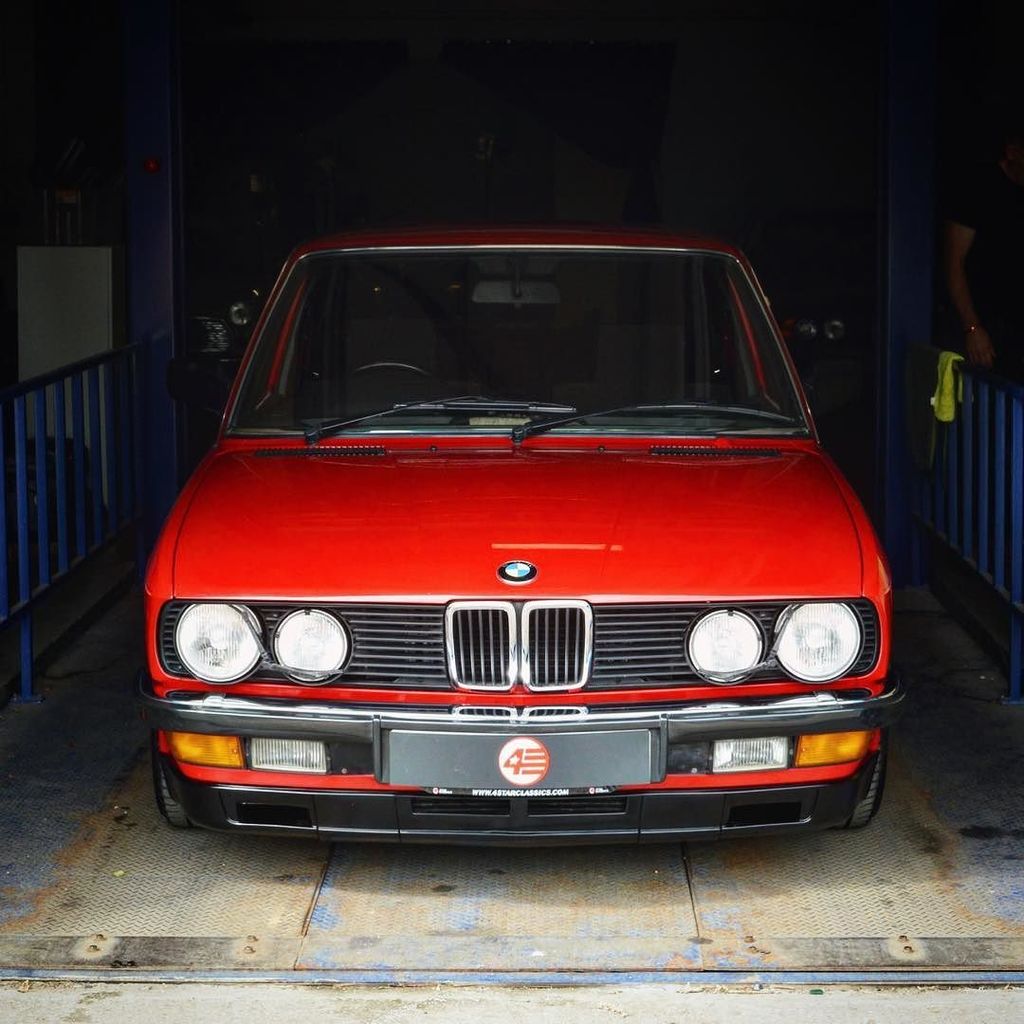 AMorrisDesign's tweet photo. Another great BMW 535i emerges from the shadows @4star_classics #bmw5series #drivetastefully #classiccar #classicb… https://t.co/O7ZFD0Qxj4 https://t.co/kfpDl9QncN