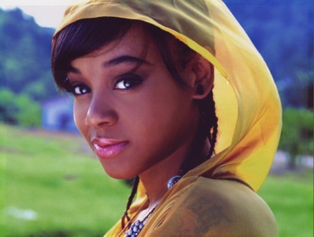 Happy Birthday, Lisa \"Left Eye\" Lopes!    Rest In Peace  (May 27, 1971- April 25, 2002) 