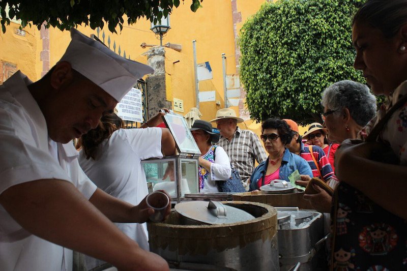 NewsSanmiguel's tweet photo. Hay sabores que nos llevan de regreso a casa y estos son de #SanMigueldeAllende  @SECTURGTO @GtoSiSabe @turismo_sma https://t.co/cMStXSQDMi https://t.co/14pW5rK5kW