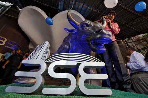 uniindianews's tweet photo. Benchmarks indices zoomed,crossed psychological barriers
@BSEIndia
#benchmark
#psychology
#Modiat3
https://t.co/Zb57VRnxin https://t.co/xV6SysJRxW