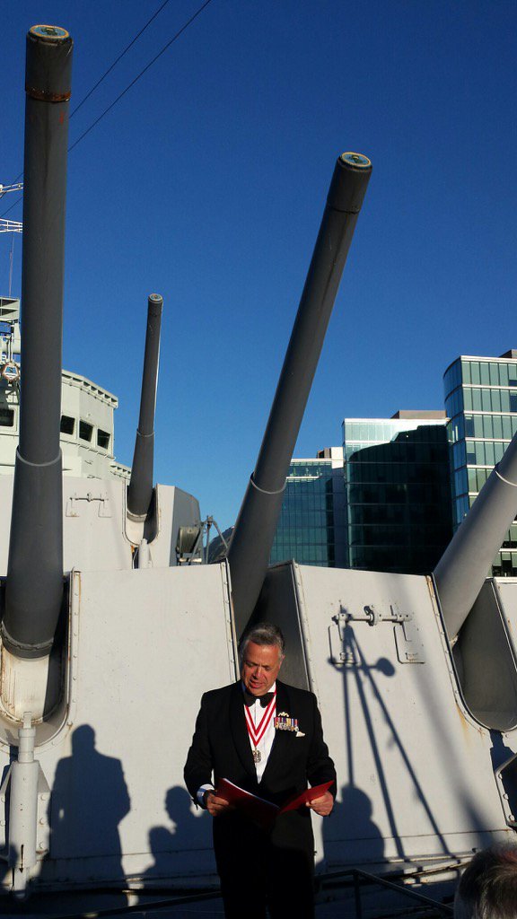jollijacktar's tweet photo. Giving a talk onboard HMS Belfast last Thursday for @WCMPC - course it's a target to a submariner. #singformysupper https://t.co/tfvpQTejmo