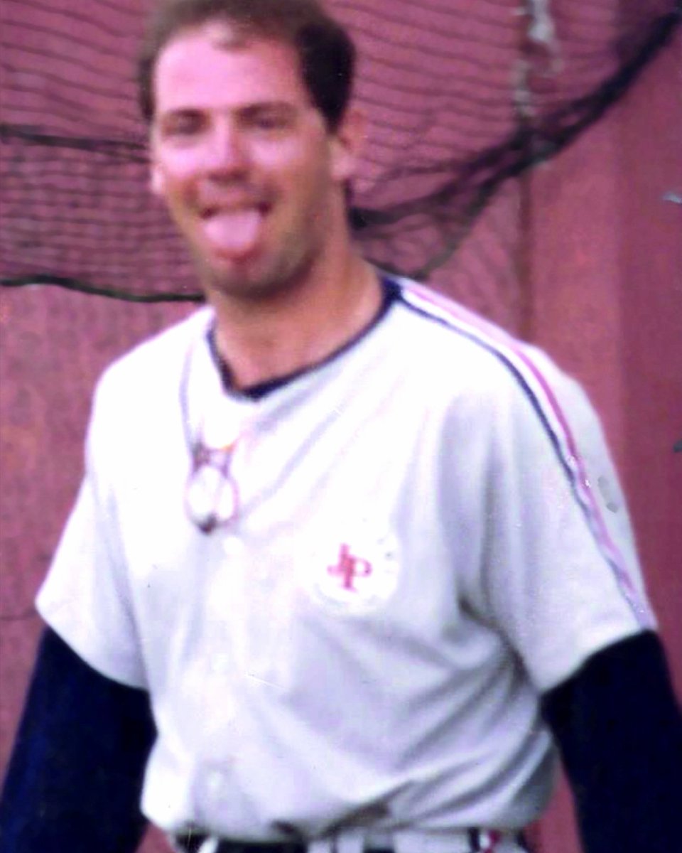 negrelli14's tweet photo. #neck14 #preistoria #baseball #jp #player #giocatore #sport #1B #firstbase #primabase #mvp #goldglove #guantodoro https://t.co/JoZbFH9pyt