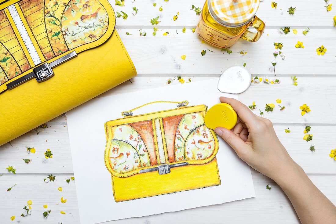 HermanDesign1's tweet photo. Saturday mood ☀️🌼🎨💛 Photo credit @NevenKrcmarek #weekend #coloring #baglover #crayons #drawing #smoothie #yellow #spring https://t.co/nNlnMXjxBb