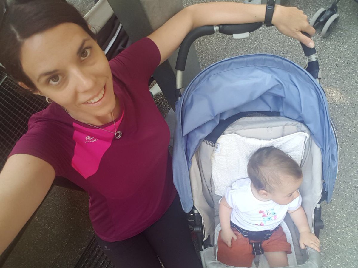 Instamamme's tweet photo. Una mamma, una bimba, e un passeggino: questi sono gli ingredienti fondamentali per un'ora di MammaFit grazie a #lierac #run4melierac https://t.co/VSGT7Ljn47