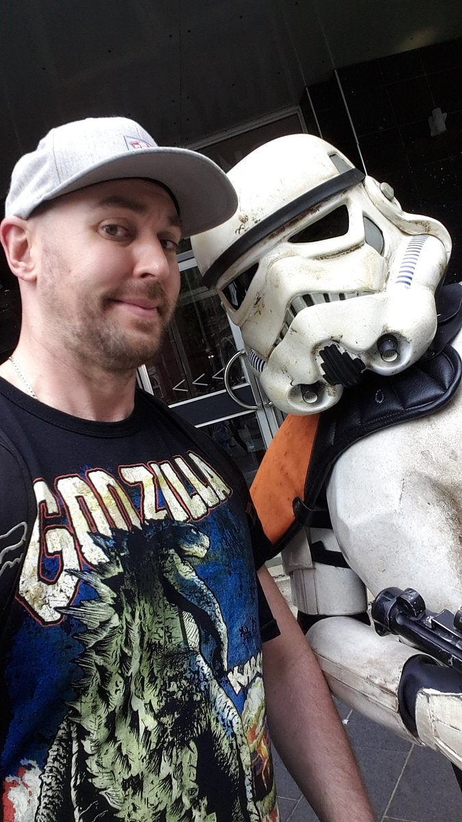 MidlandsMovies's tweet photo. One week to go until @ComicConLeics 

Here's some pics from last year https://t.co/7erkWsgPmC