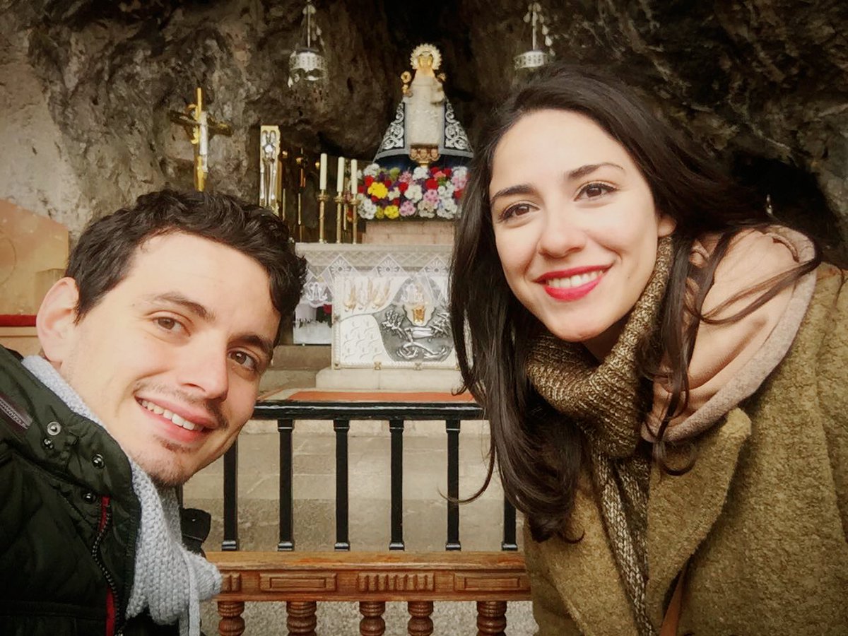 BELENDI22's tweet photo. Adoro estabgoto pequeño mío @AdrianTrigo89 !!! Buenos días y feliz sábado !!! Te quiero ❤️ #Asturias,#asturiaspatriaquerida,#covadonga🌳🌸🌺🎍 https://t.co/AzuUYHdcTs
