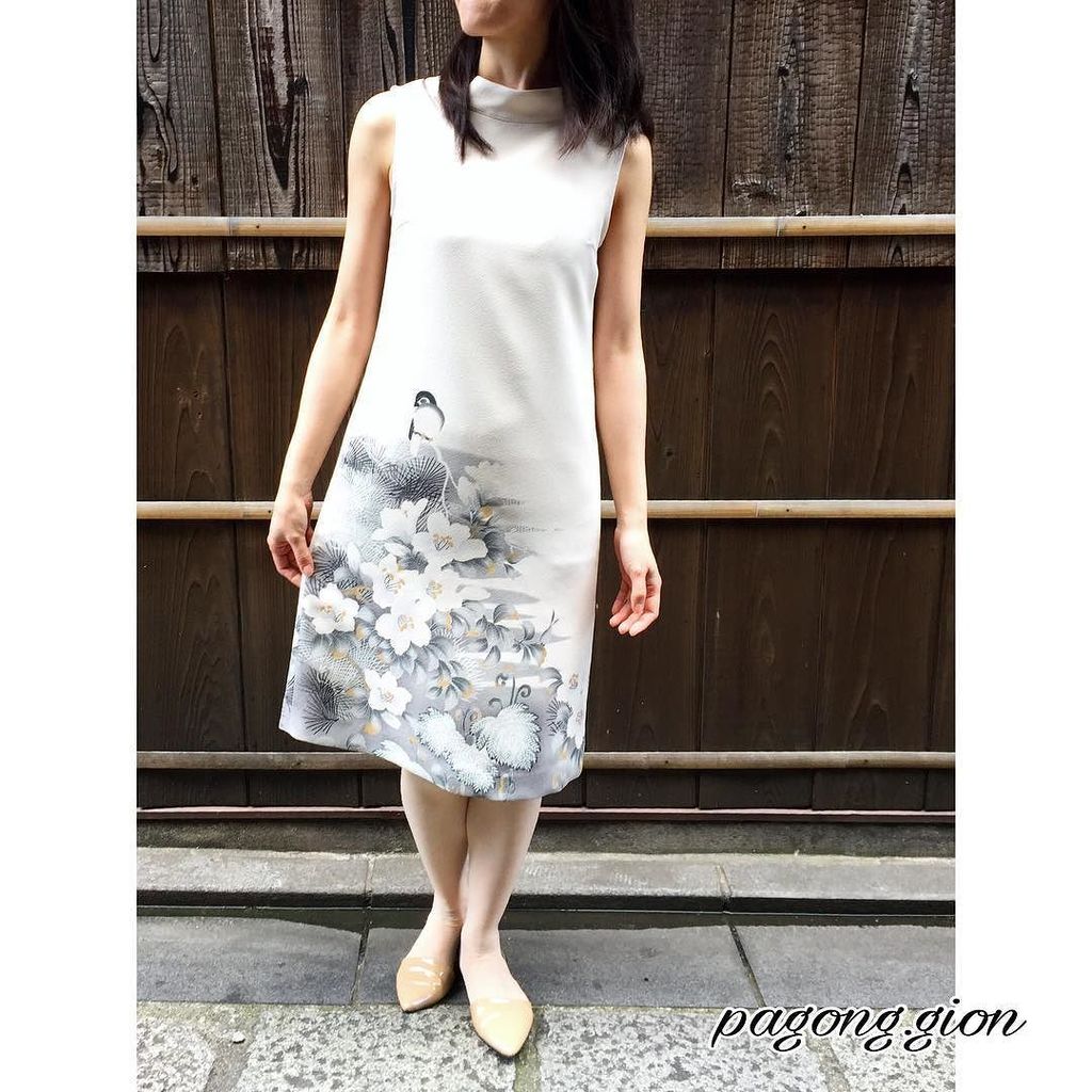 Pagongパゴン 公式 着物アロハ Di Twitter パゴンで人気のワンピースに 福良雀 が登場 シックで上品な一枚です ｏ パゴン 京友禅 日本製 ワンピース 福良雀 Pagong Kyoto Madeinjapan Dress Sparrow T Co T5fttitdcp T Co