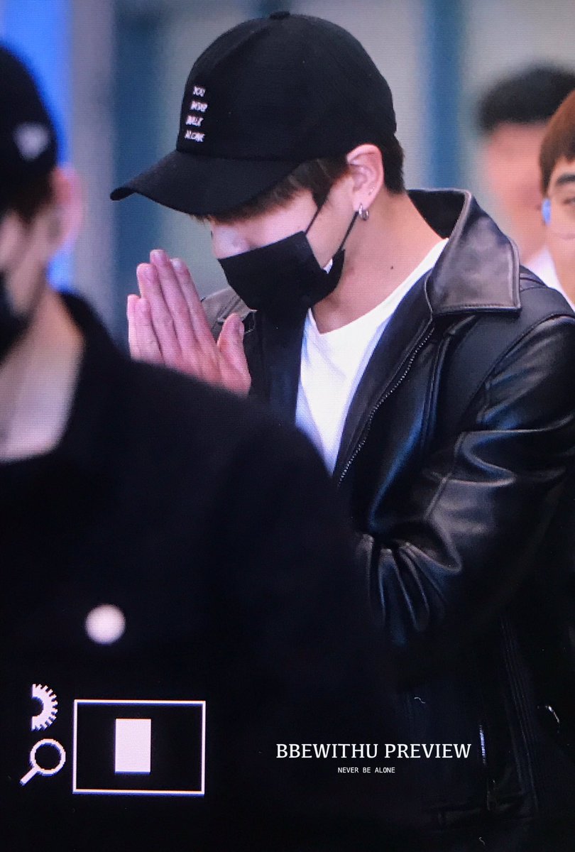 bbewithu's tweet photo. 170527 인천입국 #전정국 #정국 #노츄 #JK #방탄소년단 https://t.co/gBe0Ai4Wh5