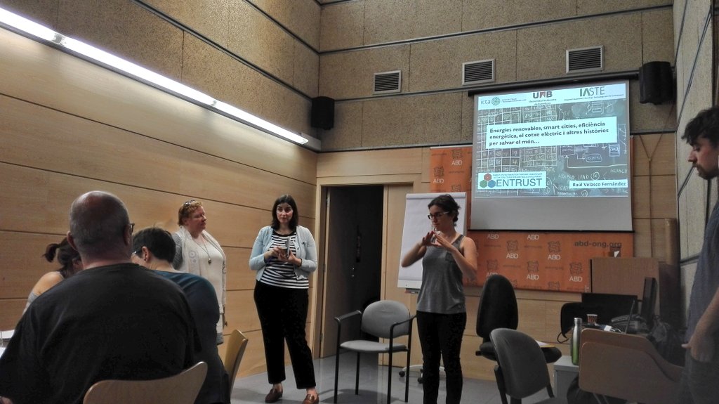 ImmaMiracle_'s tweet photo. Fòrum ciutadà sobre el futur energètic #EntrustH2020 #ProjecteEntrust #deliberem https://t.co/jhuOdmdsmm