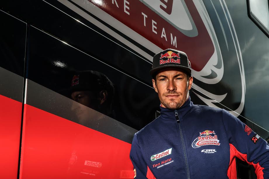 HondaWSBK's tweet photo. Here's the obituary for Nicky Hayden issued by the Hayden family. https://t.co/MpOM1csKB1 #RideOnKentuckyKid https://t.co/ZQVqJyJPUC