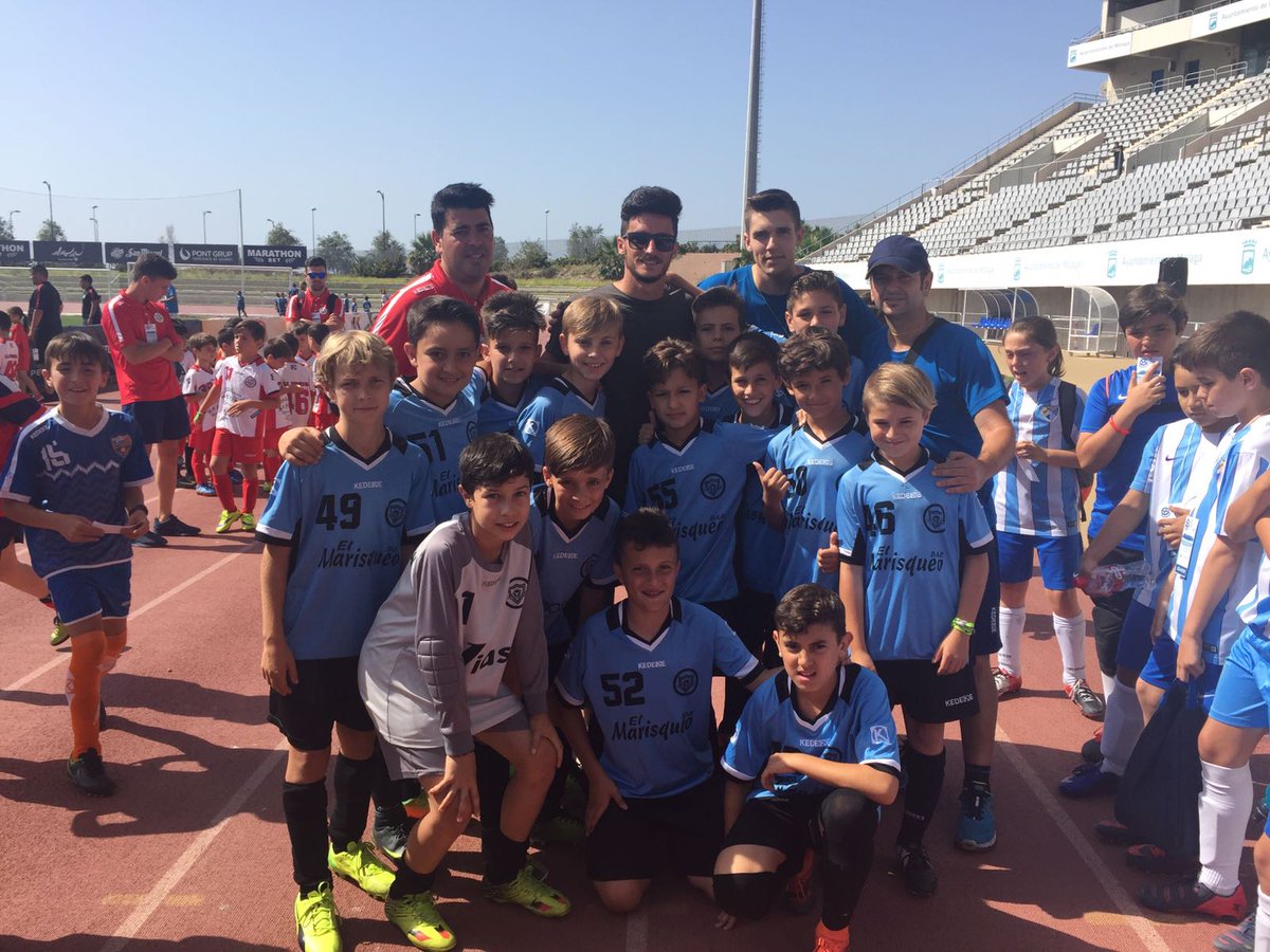 cdfromeral's tweet photo. Nuestros equipos en el torneo Ciudad de Málaga. https://t.co/MtBCle0SYB