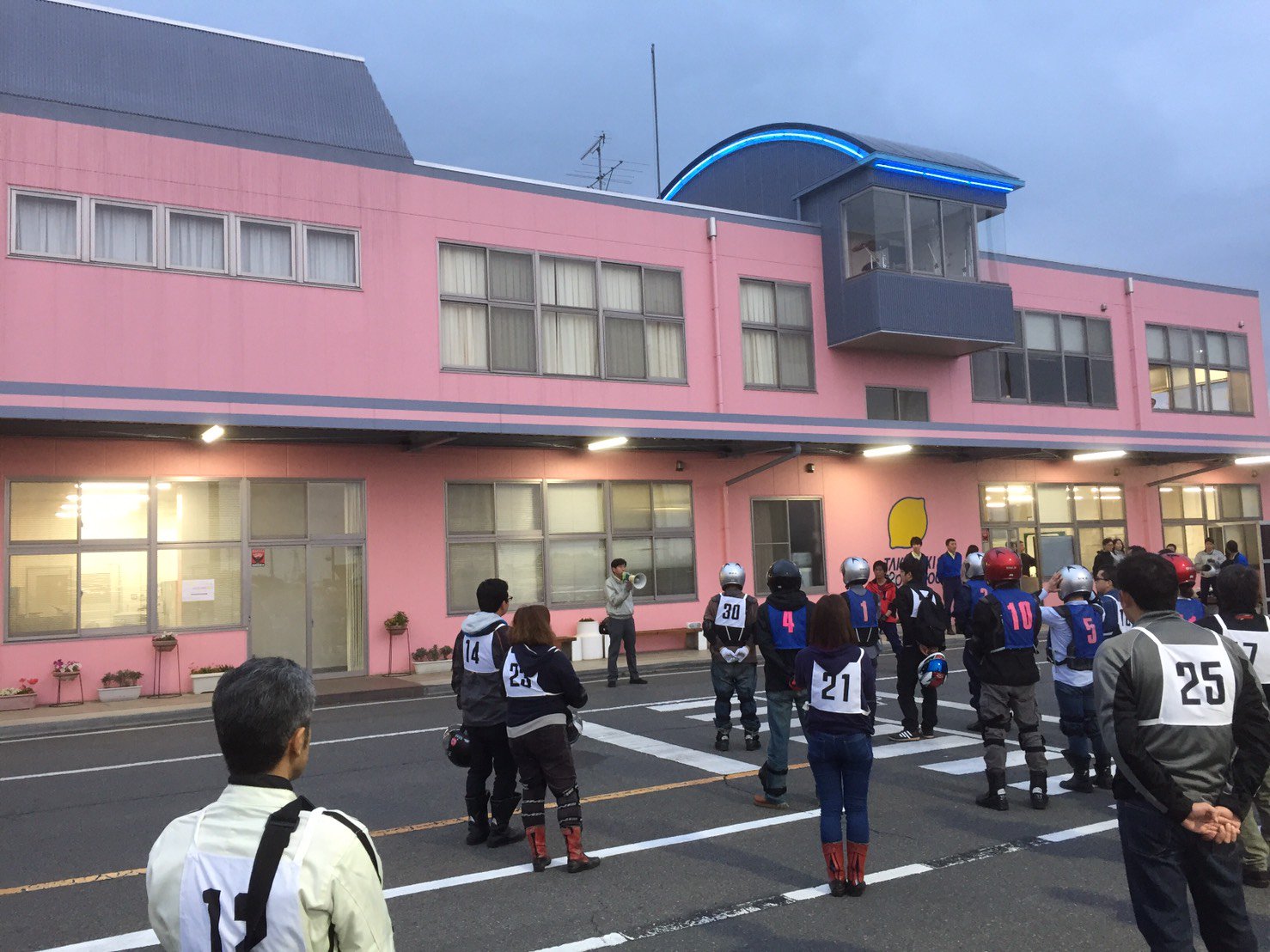 高崎モータースクール A Twitteren 二輪の走行会が始まりました 天気が何とか持ってくれて本当に良かった 高崎 教習所 バイク 二輪 グンマー 高崎モータースクール A Twitteren 二輪の走行会が始まりました 天気が何とか持ってくれて本当に良かった 高崎 教習所 バイク 二輪 グンマー