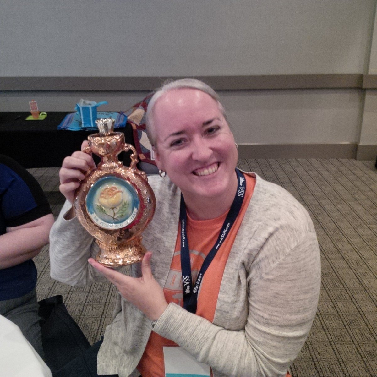 ssaFay2017's tweet photo. And the famous # YellowRoseofTexas goes to @kickinlibrarian #slotto #BringItBackNextYear @SWarchivists Congrats JJ! https://t.co/YQTs6eTznE