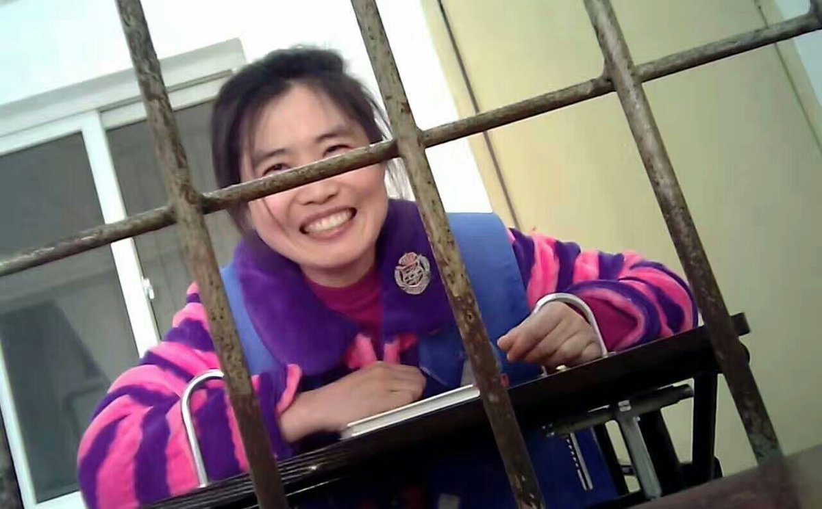 bazhongwei's tweet photo. 自由战士徐艳丽，自由让人更美丽！
被匪帮关押八个多月后回家了。祝福她。 https://t.co/2AEk4bcFsy