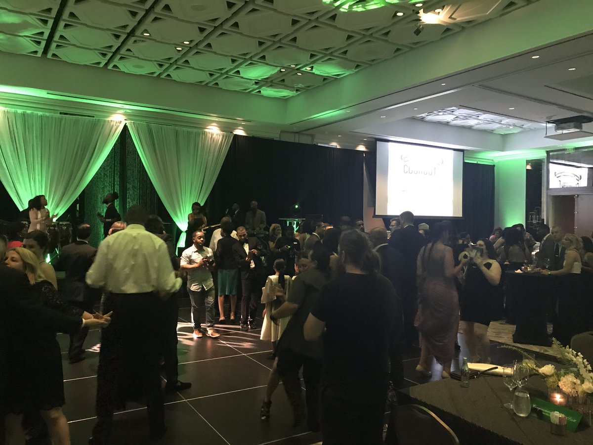KingCarter417's tweet photo. The @Kam_Chancellor Gala was great. Got the chance to talk wit the humble guy and other great ppl https://t.co/q7IZ1seORh