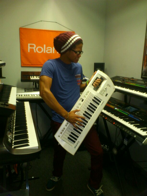 1nathanstephens's tweet photo. These are a few of my favourite things 😊 #ROLANDKEYSRIGSSA #RolandAllDay #RolandLife #Keystar #TWIL @KeytarEquality https://t.co/4MiOR2JbCB