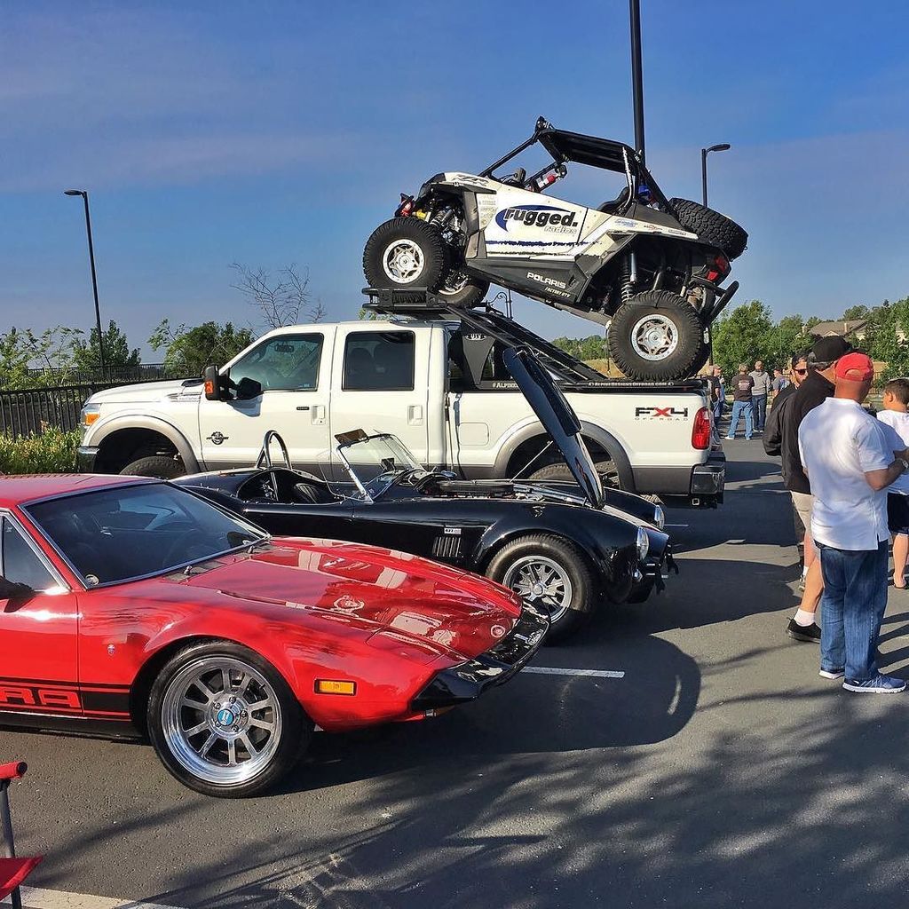 UTVGuide's tweet photo. Not your normal site at #carsandcoffee #RuggedRZR #crowleyedition #utvguide #rzrlife #rzrsalutetoheroes #AlpineSu… https://t.co/cCvfRLbyIZ https://t.co/7wJKeEAiV1