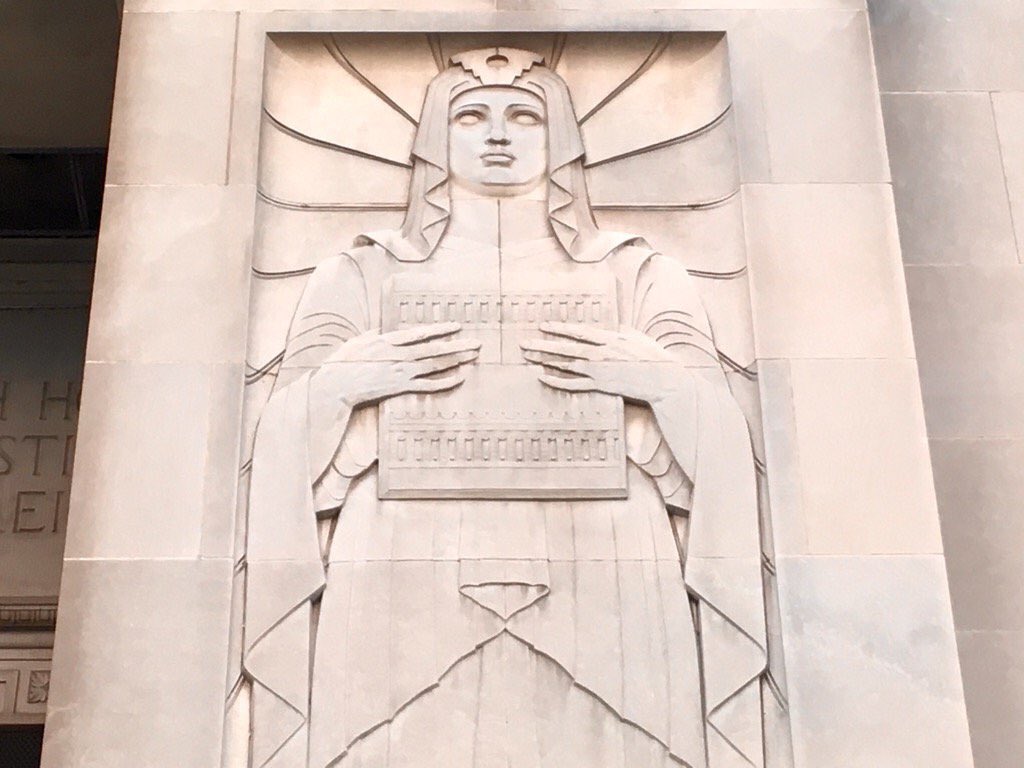 FideEtVeritas's tweet photo. @RealScottWolter 2 #Msign's, the 13, a blade &amp; chalice, radiating rays and the large V crown for #Venus the #goddess. That's where your interest is Scott. https://t.co/wWUQLzpae5