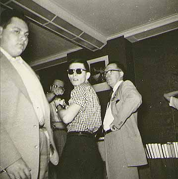 [May 27, 1962]  Happy 28th birthday to that pain in the ass but promising fantasist, Harlan Ellison! 