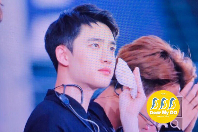 dearmydo112's tweet photo. #도경수 #디오
경수 170527 엑소디움 닷 프리뷰 

땀 나는 모습도 멋있다‼️ https://t.co/0aXxOAGzxL