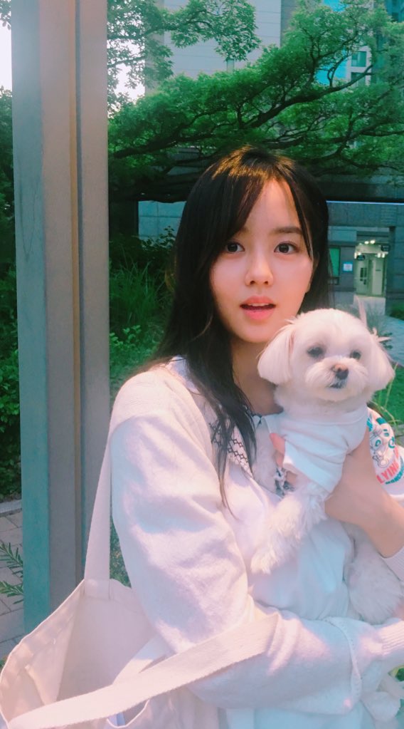 hellokimsohyun's tweet photo. 몽숙이랑💕🌸 https://t.co/jba9KZrsQ8