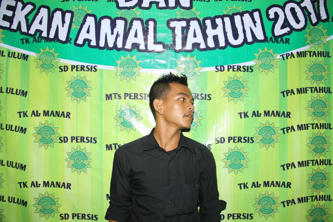 akbar_gituh's tweet photo. Nunggu yng dibandung ga datang juga dihaflah padahal cuma mau liat hidungnya
.
dia nya udah punya orang.
.
#KelinciMadu
Panggilan Kesayangan https://t.co/xHu2hiQT6D