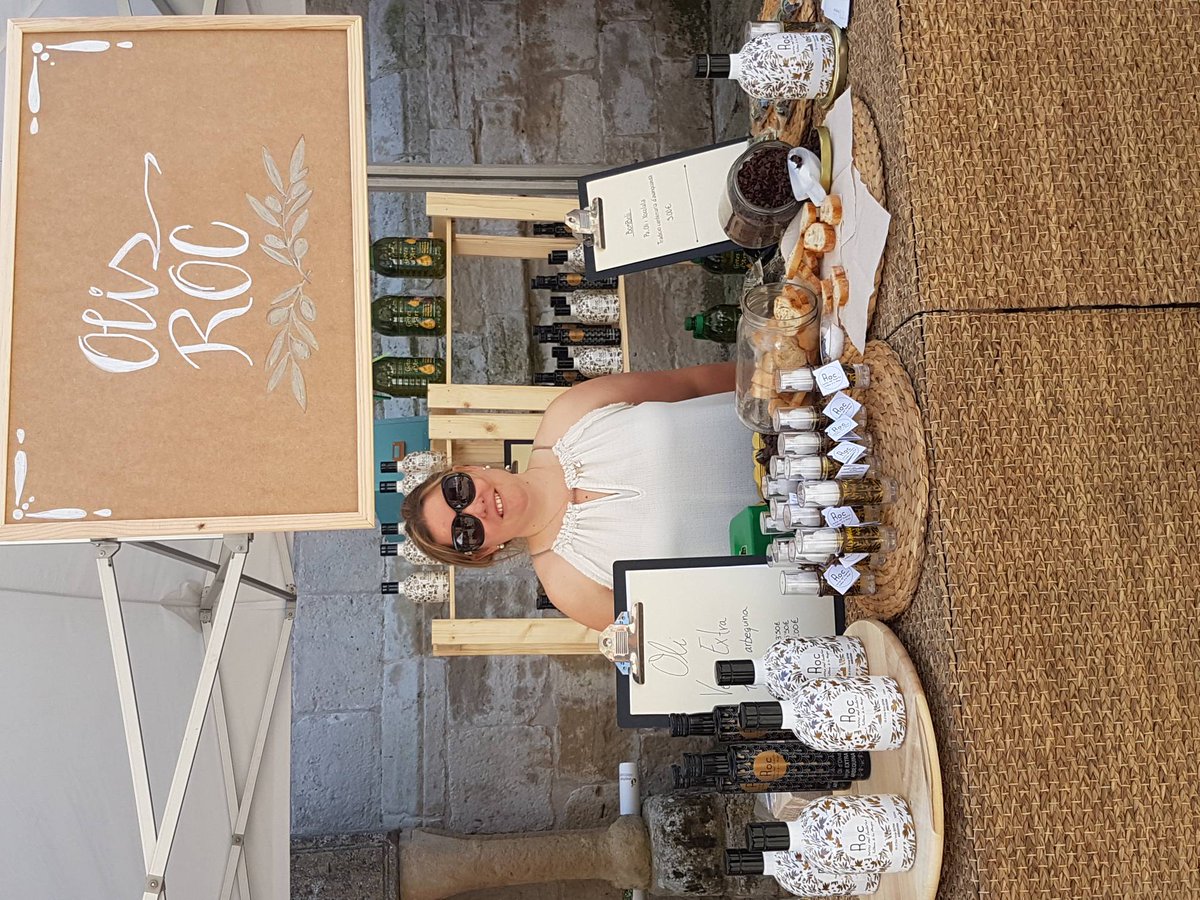 Estem pasant un gran dia a la fira de #vallbonatura a #vallbonadelesmonges veniu a veure'ns i proveu els nostre #olisroc 😍 i #bomboli de 🍫