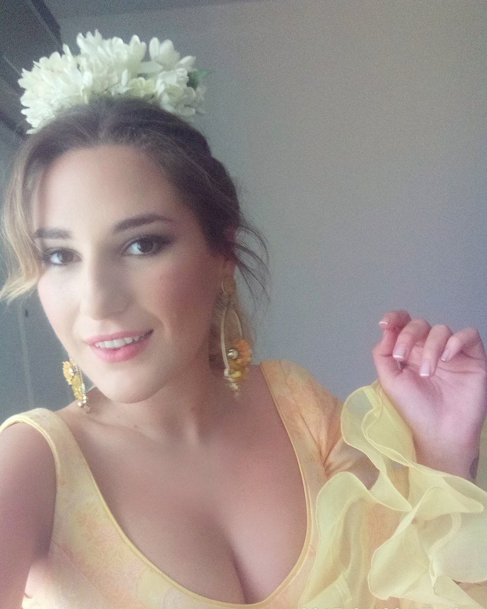 FC_LauraGallego's tweet photo. @LGallegoOficial ESTARÁ HOY EN LA FERIA DE ALHAURIN EL GRANDE,CASETA MUNICIPAL 12:30 NOCHE CON SU #TOURVINTAGE¡VAMOS QUE NOS VAMOS Y OLE! https://t.co/nVEybgQG5p
