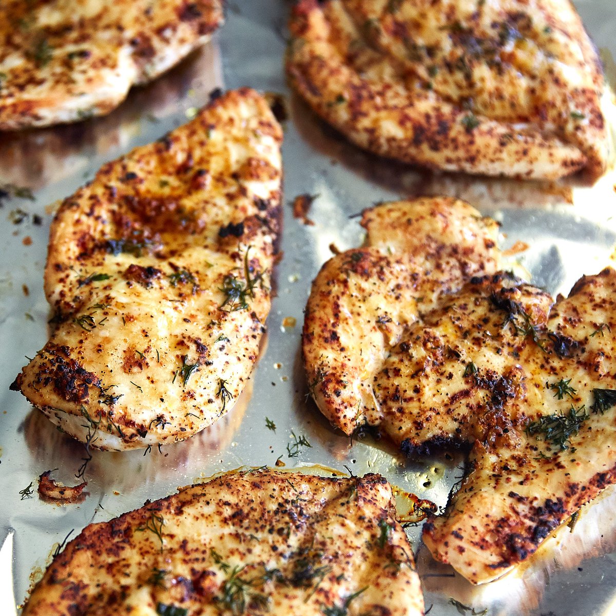 cravingtasty's tweet photo. The best oven cooked #chicken breast ever! https://t.co/aUjuc1bbUA #RecipeOfTheDay #yummy #delicious #HealthyEating #homemade #Garlic #yum https://t.co/4kBmKXsfXg
