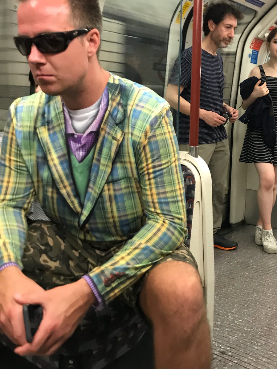 !Muggle spotted! On the the tube approx 13:40 on bakerloo line southbound <a href="/samwilson323/">Sam Wilson</a> <a href="/kaihumphries/">Kai Humphries</a> <a href="/Daniel_Sloss/">Daniel Sloss</a> #allinone #tshirt