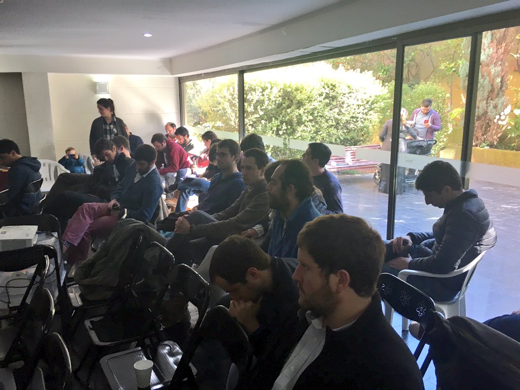 ConstruyeSoc's tweet photo. [#AHORA] En nuestro pleno trimestral definiendo nuestro apoyo a los candidatos presidenciales en las próximas primarias. https://t.co/0M4zxXV4oa