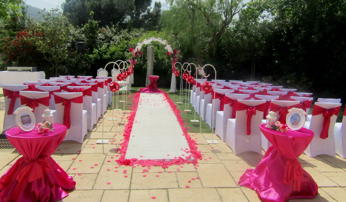 EVENESSENCES's tweet photo. Très belle cérémonie le samedi 13 mai 2017 à Sainte Maxime #ceremonielaiquesaitemaxime #mariagevar  #weddingplanner https://t.co/jO5KIeaz3H