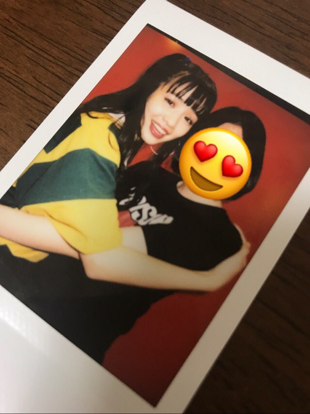 横田真悠 ぷりずむ館 直筆サイン入りチェキ