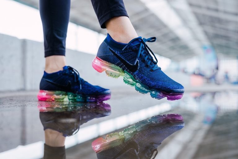 nikefun27's tweet photo. 🤘【6月1日発売予定】🤘
NIKE AIR VAPORMAX FLYKNIT "Be True" 
ナイキ エア ヴェイパーマックス フライニット "ビー トゥルー

欲しいですよね😜#nike 

おしゃれなnikeがまた増えそう https://t.co/8QJGA931WL