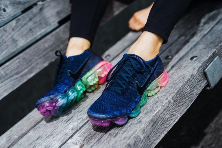 nikefun27's tweet photo. 🤘【6月1日発売予定】🤘
NIKE AIR VAPORMAX FLYKNIT "Be True" 
ナイキ エア ヴェイパーマックス フライニット "ビー トゥルー

欲しいですよね😜#nike 

おしゃれなnikeがまた増えそう https://t.co/8QJGA931WL