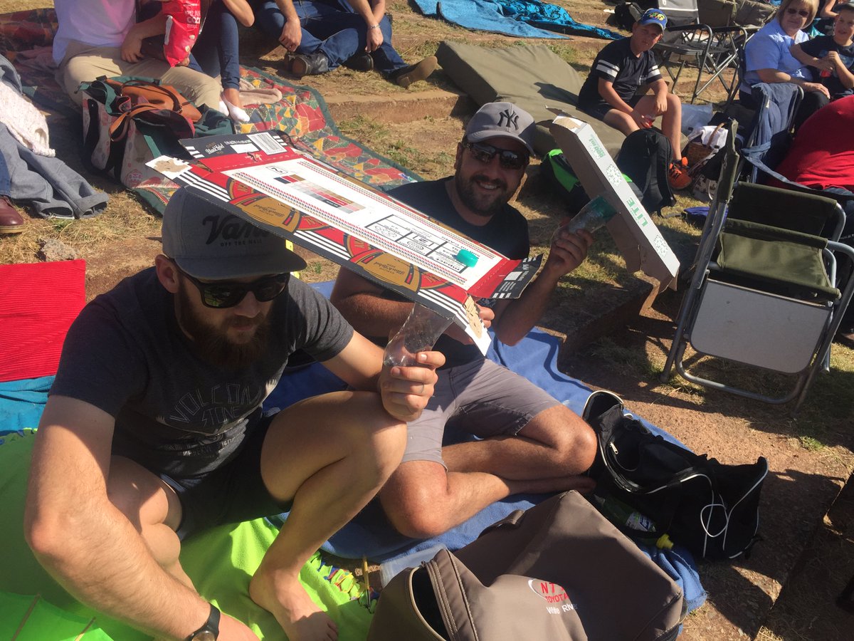 Makeshift umbrella! Sunny day in PTA. #JacaDay