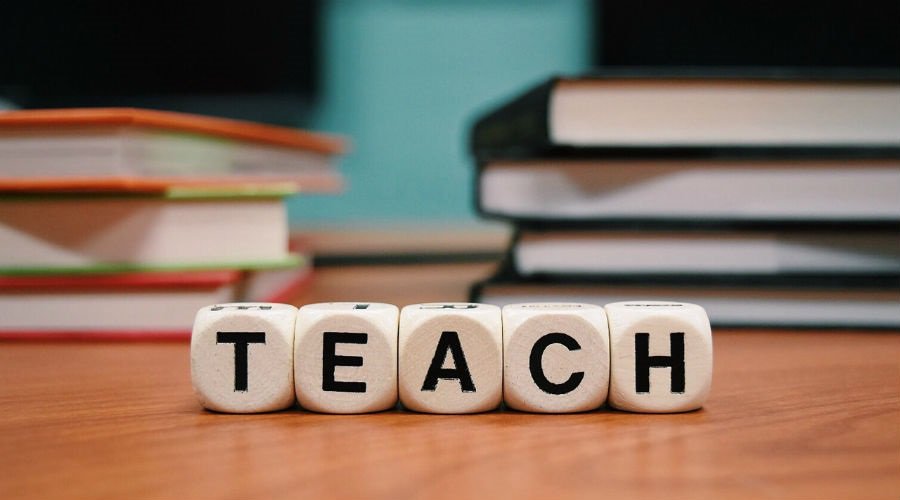 SophieBays's tweet photo. Thinking about becoming a #maths teacher? #MTTSC How do you measure success? @beaMathsTeacher https://t.co/iEwYzHtesm https://t.co/vMYKXMZqf1