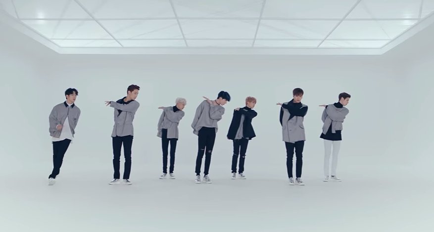 choireminho's tweet photo. NEVA EVA
Nevır gonna meyk yu kıraaayy #neverever #KeyHyunIsReal https://t.co/fJ7gRLafm1