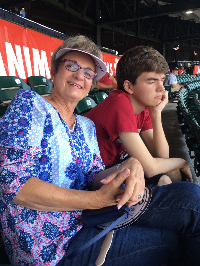 Beth Mathis tweet media