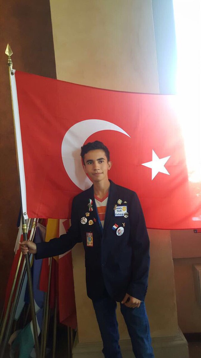 Rotary Uzun Dönem Gençlik Değişim projesi ile 2017-2018 döneminde bir yıl süreyle ile Meksika'lı Martin Alvarez'i şehrimizde konuk edeceğiz.