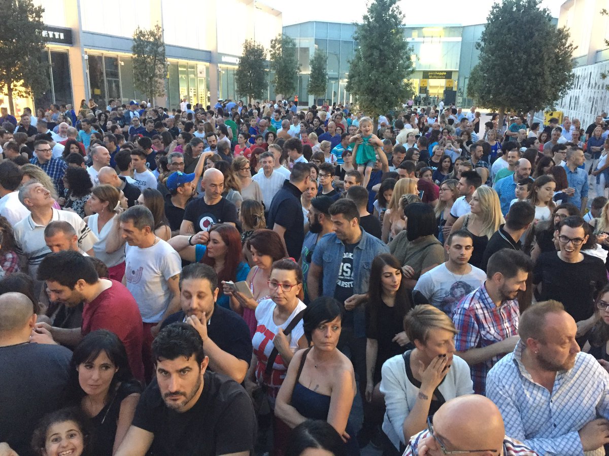 ScaloMilano's tweet photo. #scalomilano è pronta per la #deejaytimereunion #scalosummerevents https://t.co/YNnSiHDJaS