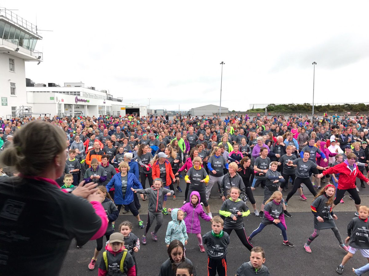 radiomidwest's tweet photo. Some great scenes from tonight's @Irelandwest #RunwayFunRun https://t.co/stcKFm0ipB