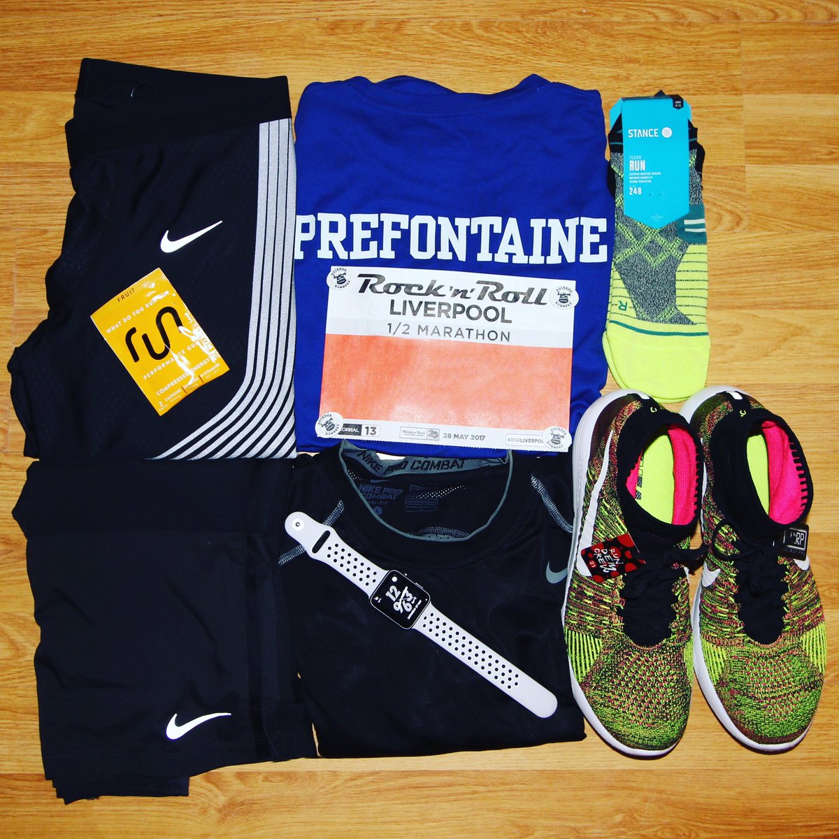 Ant_Judge's tweet photo. #RunningRituals Kit Laydown π€
@rungum @stance @preclassic
#rnrliverpool #PreLives #NikeRunning #VolRunPac #RunDemCrew #AppleWatchNike https://t.co/DKxWGenqdY