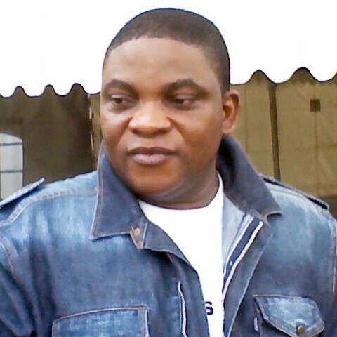 TshiamoLesedi5's tweet photo. My Daddy O❤.. You're a true Man of God. I am for You through and through #FreeTimOmotoso @SABCNewsroom @SABCNewsOnline @HeraldPE @eNCA https://t.co/zNzzirlYtb