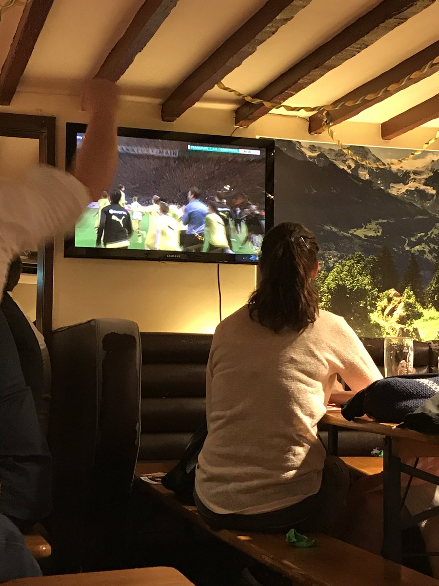 JensMatheuszik's tweet photo. Yeah!  #dfbpokal #dfbpokalfinale #bvbsge #finalebvb #bvb #borussiadortmund https://t.co/zfGtkoRUl5