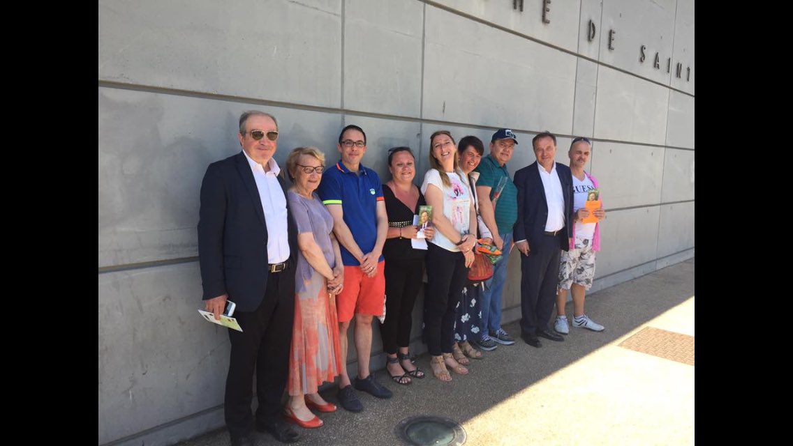 JMFourgous's tweet photo. Une belle journée sur le terrain ! Énormément d'encouragements ! Avec @brau_sonia ! #passion #action #circo7811 https://t.co/yVc3syV5Gn