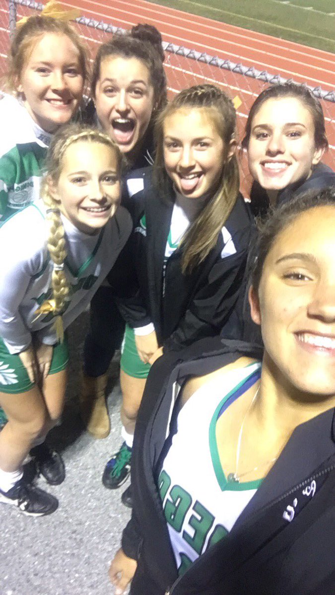 meglay99's tweet photo. Happy birthday @Amanda_beck527 💕😊 love you and your craziness❤️see you Sunday🏑😜 https://t.co/UMAzUVfyoM