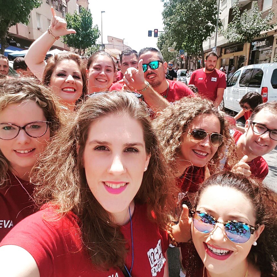 Comision12mas1's tweet photo. EmpEzamoS Las Fiestas 🎉 2017!!!
#mañanaPaSacalles https://t.co/9z8ZR6esZo