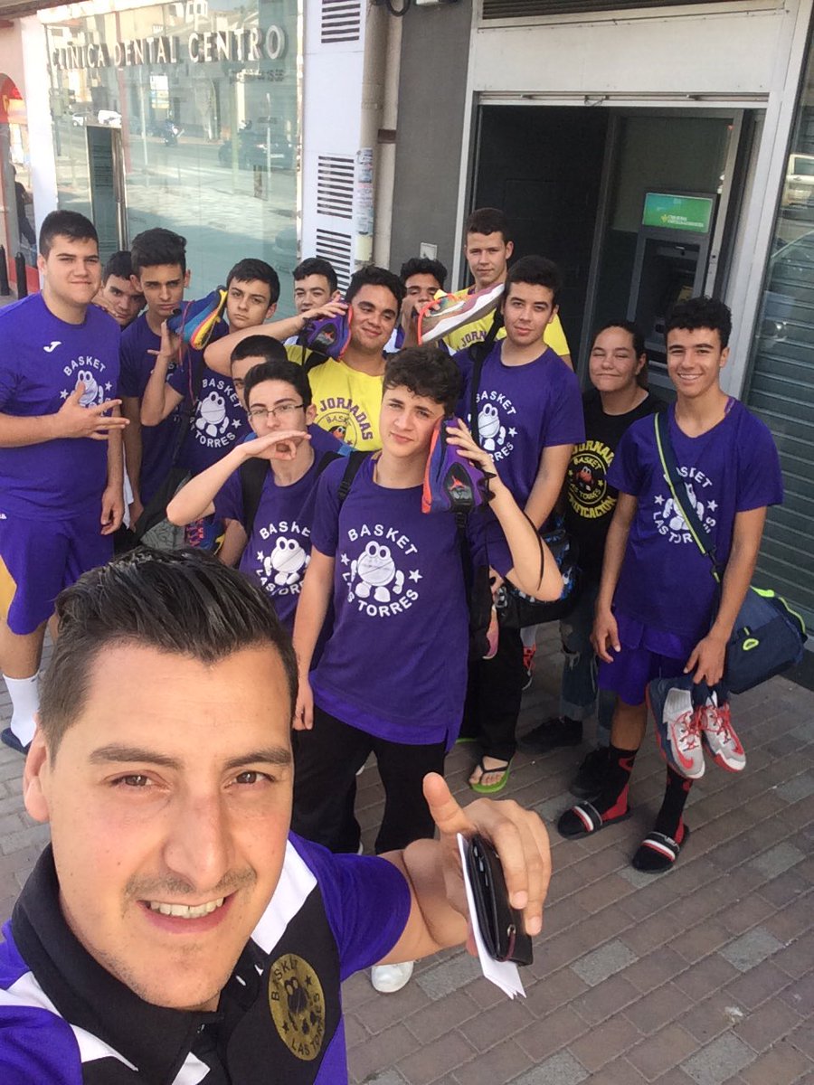 s_cano15's tweet photo. 19:00h segundo partido torneo de la @basketcplaroda @BasketLasTorres https://t.co/J6jjbL59CL