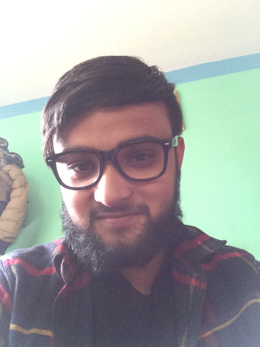 AbiralParajuli's tweet image. दारी लामो भएकई हो त..🤔🤔?